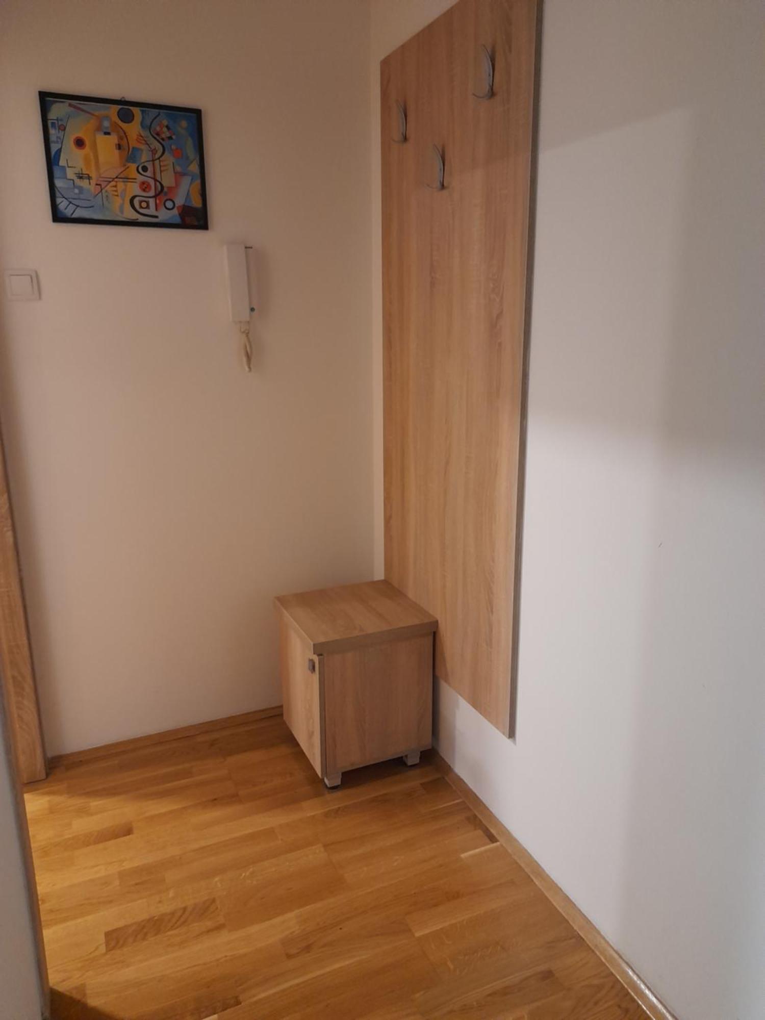 ポドゴリツァOgi Apartmanアパートメント エクステリア 写真